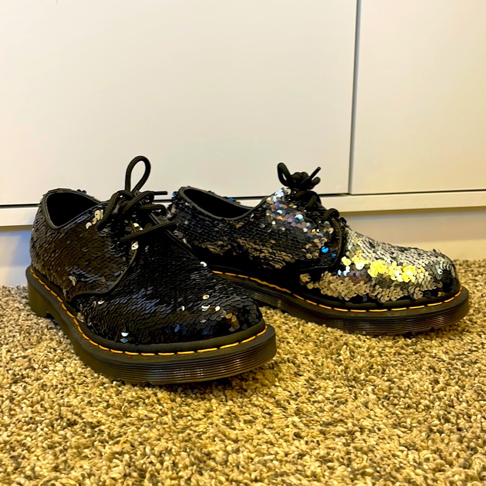Sequins colored changing doc martins